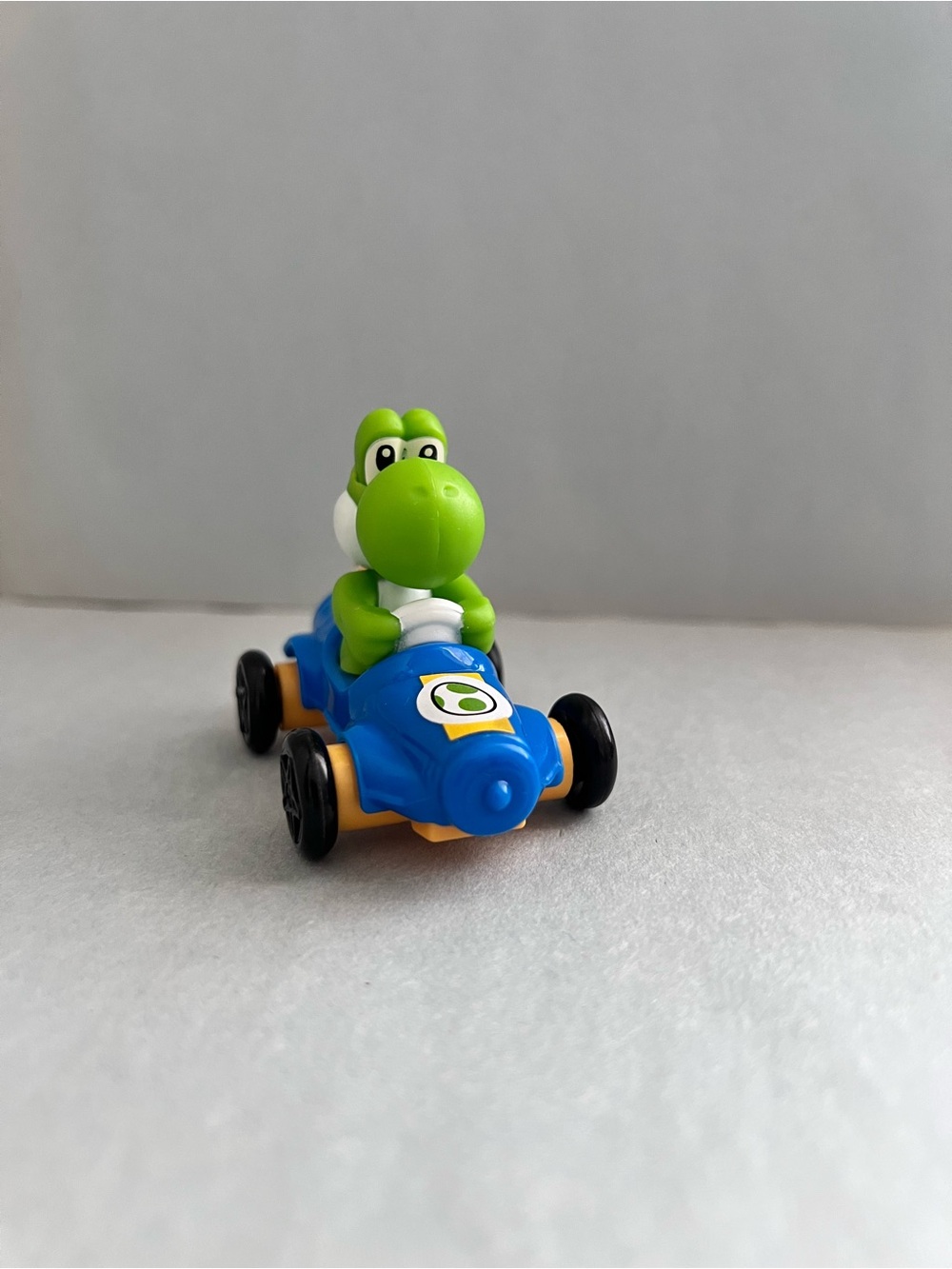 Nintendo YOSHI Mario Race Kart Toy Figure Cake Topper